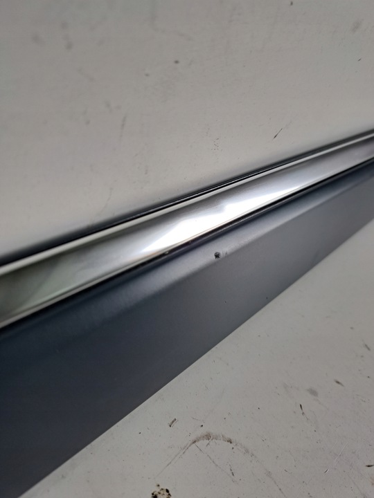 фото №4, Audi a8 4d0 планка дверна лівий зад задня 4d0853961