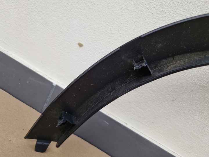 фото №12, Планка крыльев левый зад land rover defender ii l663 2020- l8b2-290e28-a