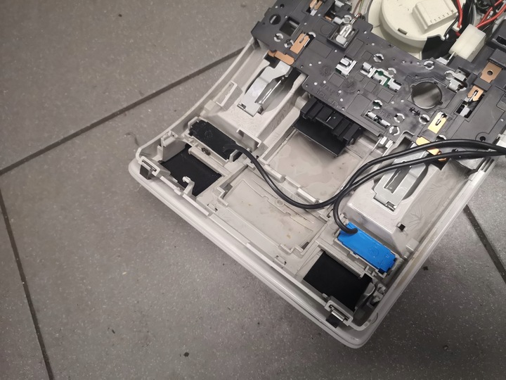 фото №14, Лампа потолок audi a6 c6 4f0947135bt