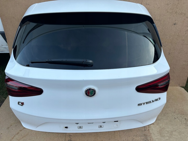 фото №1, Alfa romeo stelvio q4 кришка зад задня біла комплектна bianco trofeo 248