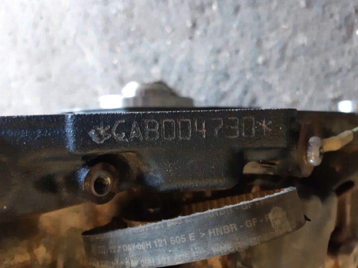 фото №7, Audi a4 b8 a5 8t 1.8 tfsi блок  двигуна cab 06h103021j