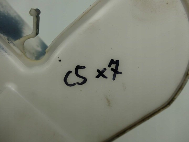 фото №9, Citroen c5 iii x7 2.7 hdi бак омывателя