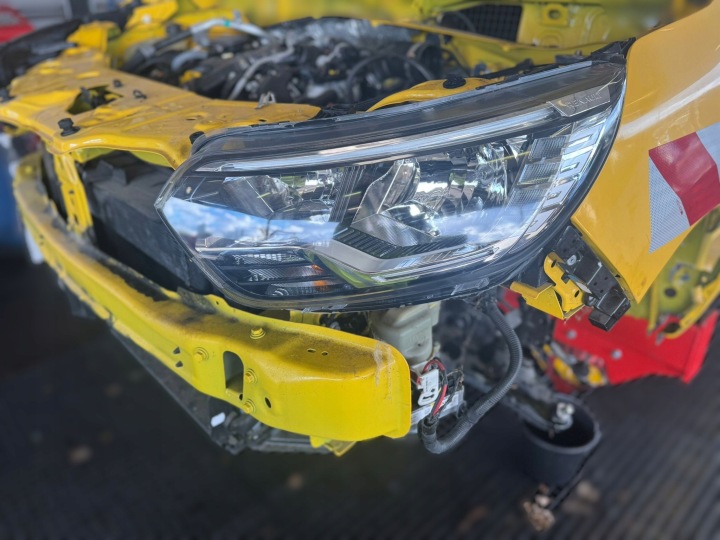 фото №7, Renault экспресс 1.5 dci adblue перед бампер капот лампы крылья радиатор