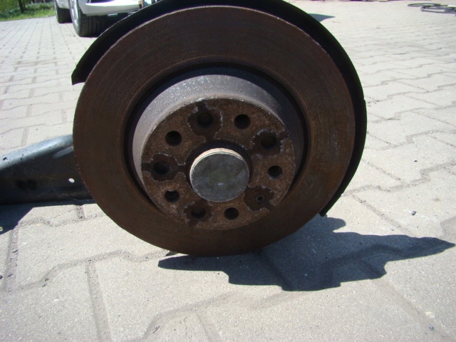 фото №3, Подвешивание левая зад vw passat b8 5q0505225c