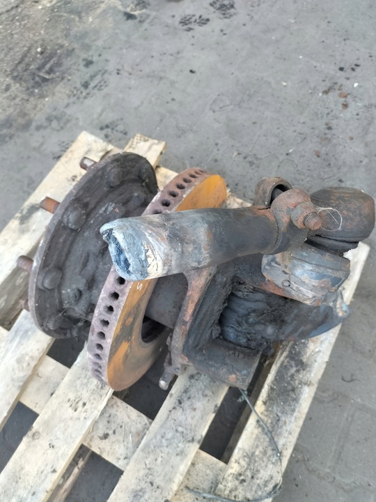 фото №11, Ступиця правий перед 22,5" 10 шпильок iveco stralis euro5 2006r