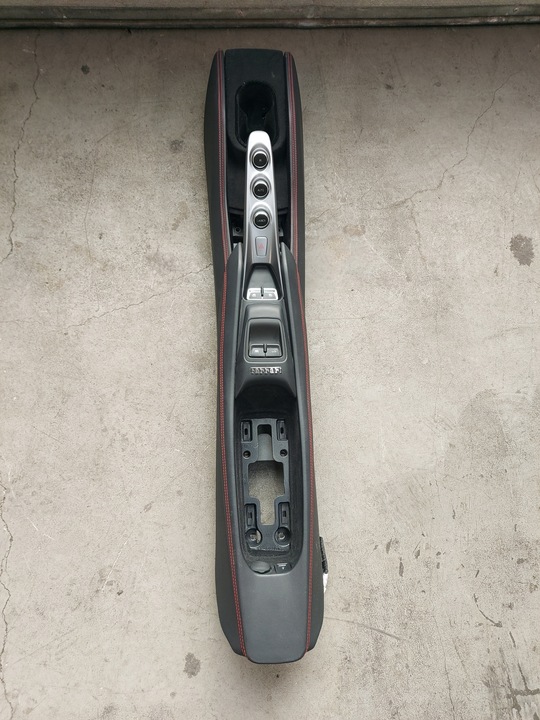 фото №5, Сиденья обшивки обивка средство комплектный ferrari f8 spider