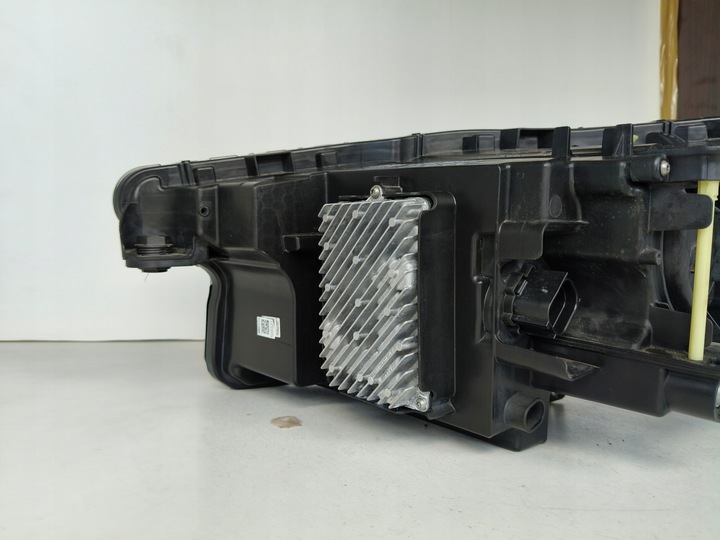 фото №7, Лампа правая фара audi q4 89a полный led matrix