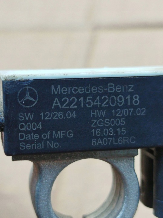 фото №5, Mercedes-benz s w222 2016 мінус / клема / трубка  акумулятора