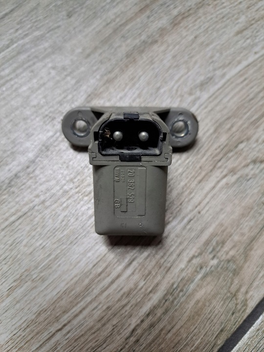 фото №1, Датчик замикання замка кабіни volvo fh 12 fh 13 fm 9