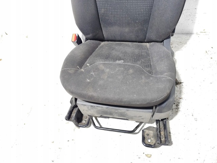 фото №12, Ford transit courier сиденье переднее водителя 2019 van/mpv 4/5dr 18-23