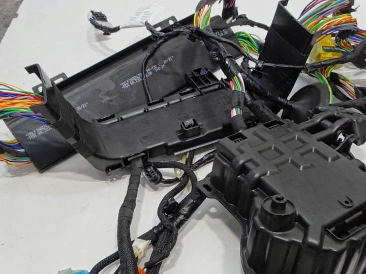 фото №9, Жгут установка интерьера citroen c4 iii 2020r.- 9840129880
