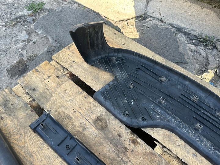 фото №8, Chevrolet tahoe suburban yukon 00-06r планки бампера заднего оригинал