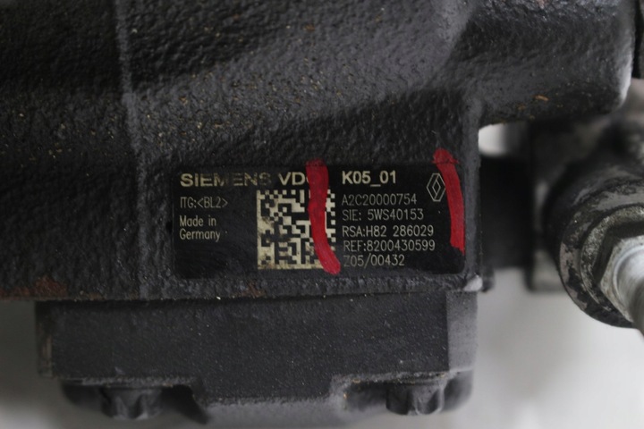 фото №8, Насос вприскувальний 8200430599 датчик 1.5 dci siemens