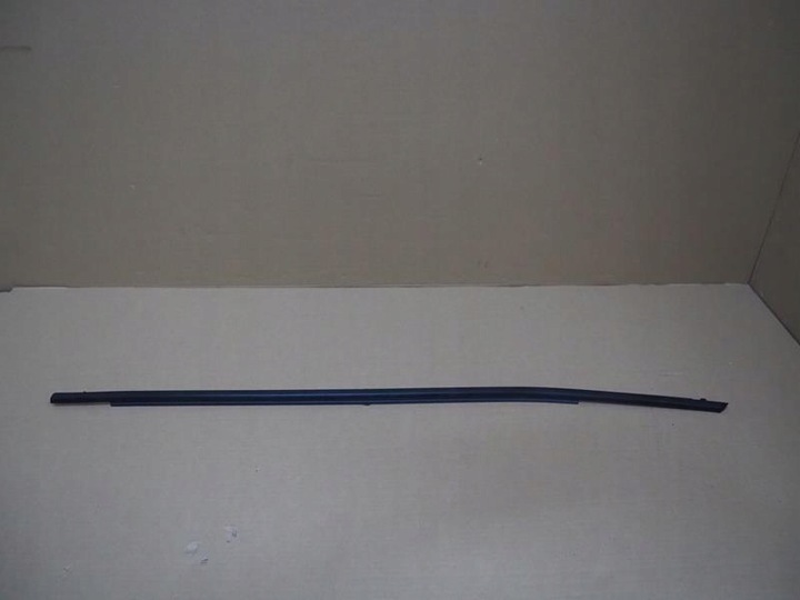 фото №1, Планка накладка дверь уплотнитель стекла левый перед toyota rav4 v