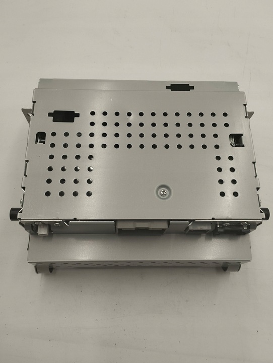 фото №2, Volvo v70 панель / радиопроигрыватель cd/dvd/gps 31328067aa