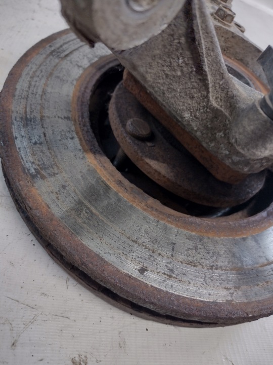 фото №10, Поворотна опора, ступиця правий перед chrysler voyager iv 2,8 crd