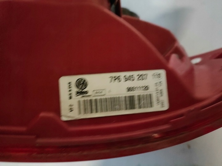 фото №8, Vw touareg лампа w кришка багажника права 7p6945308