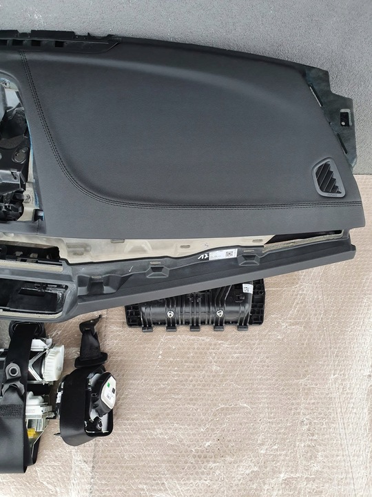 фото №4, Bmw 5 g30 g31 панель роздавальна подушка безпеки ремені nić