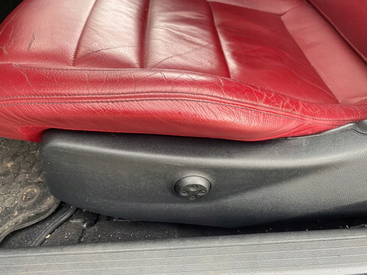 фото №11, W207 e400 c207 средство обивка красная amg сиденья диван mercedes