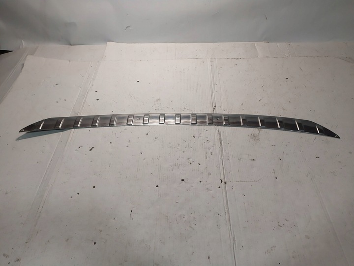 фото №6, Планка бампера зад багажника peugeot 2008