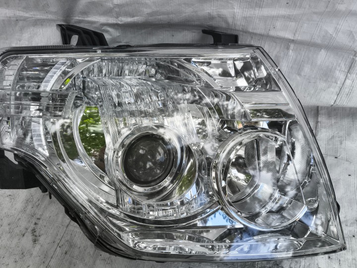 фото №10, Mitsubishi pajero iv фара передня права ксенон
