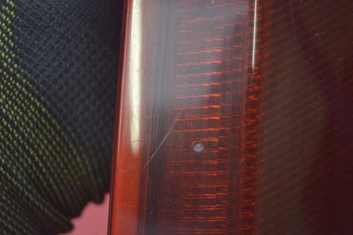 фото №13, Лампа правая зад задняя верхняя отражатель 157618 volvo xc90 1 i 02-06