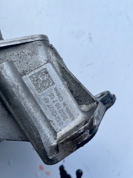 фото №3, Основание фильтра масла радиатор grand cherokee