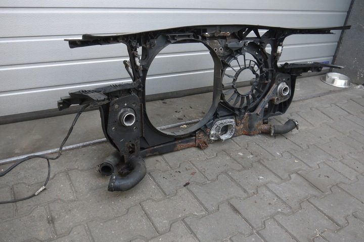 фото №10, Audi a4 b6 2.5tdi pas переднее усилитель лобовое