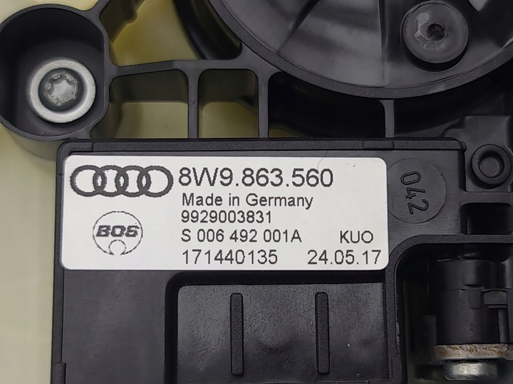 фото №6, Audi a4 s4 b9 2017 моторчик шторы стёкла задней