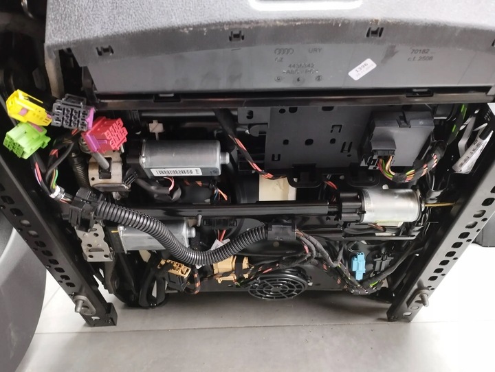 фото №7, Audi a5 sportback 8ta сиденья обшивки кожа вентилируемые bez airbagów