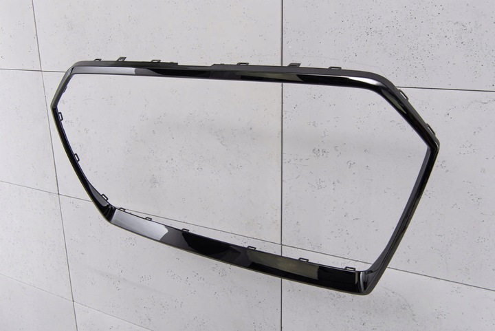 фото №8, Audi rs3 8va 2017-2020 po фейсліфтінг чорна рамка решітка 8v5853651r