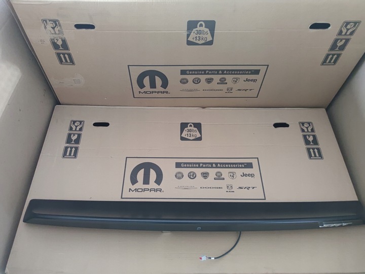 фото №1, Dodge challenger srt задний спойлер камера 2015+