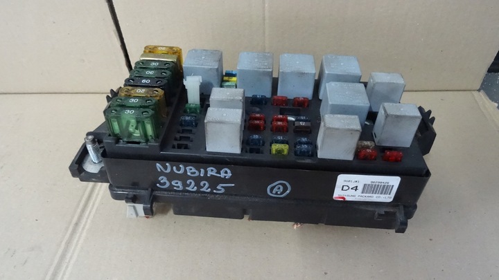 фото №1, Nubira ii 2 1.6 16v коробка предохранителей