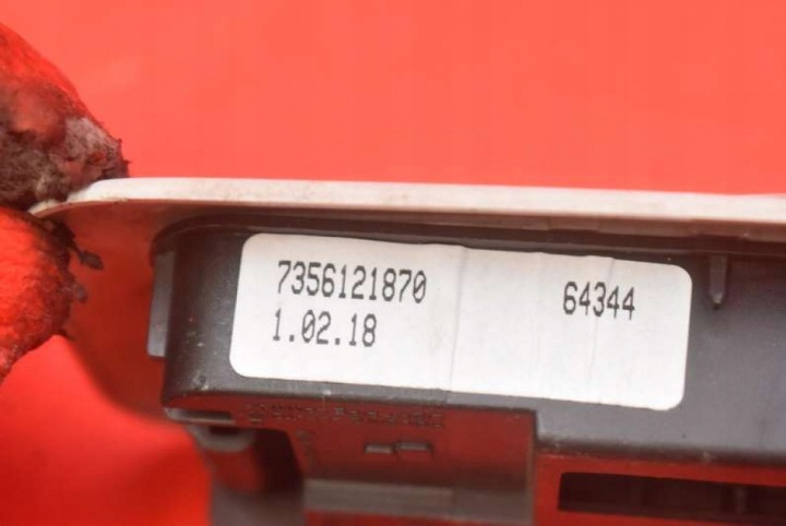 фото №8, Лампа освещение интерьера зад 7356121870 fiat tipo 2 ii sedan 15-21