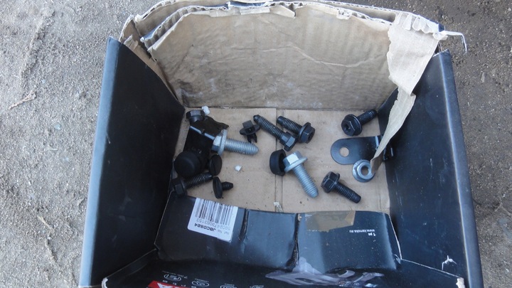 фото №7, Citroen c4 cactus сиденья перед диван зад ремни 15r