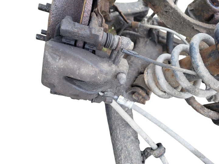 фото №10, Балка подвешивание зад toyota avensis t25 универсал комплект