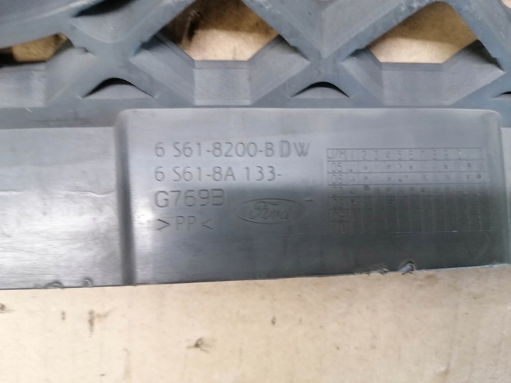 фото №11, Решітка радіатора решітка хром ford fiesta mk6 05-08 рестайлінг