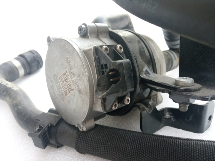 фото №5, Audi q7 4m145879l дополнительный насос воды 4h0965567a