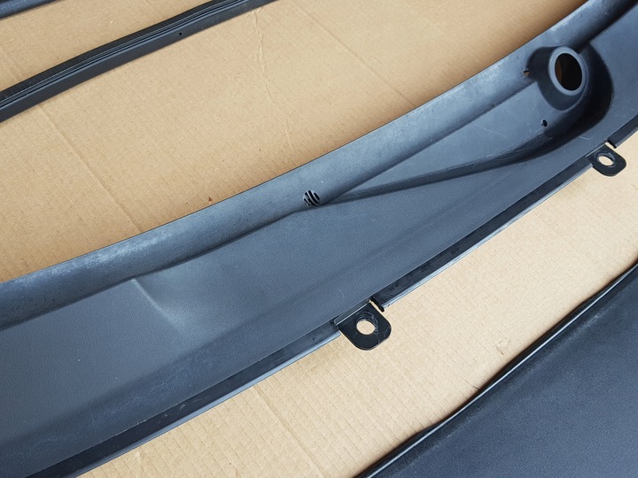 фото №9, Панель под лобовым стеклом комплектные + прокладки / audi a6 c6 2004-2011 / европа - красивый