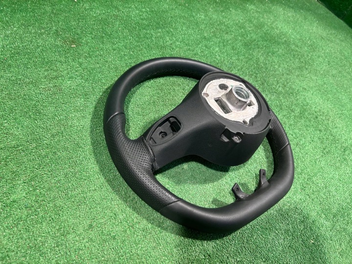 фото №13, Mercedes cla w118 кермо пелюстки a0004604602