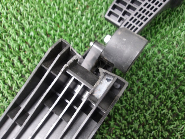 фото №5, Infiniti q50 13-18 педаль газу гальма комплект європа оригінальний номер