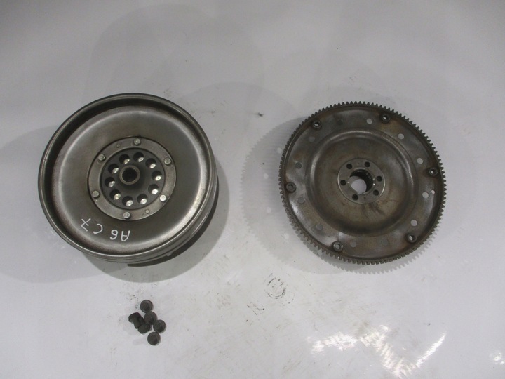 фото №1, Зчеплення диск притиск колесо маховики kpl audi a6 c7 2.0 tdi 0aw105317al