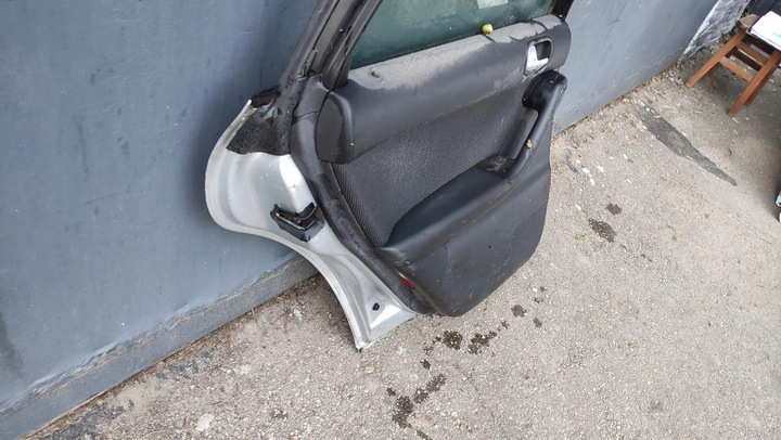 фото №7, Audi a3 8l 5d двері лівий зад скло боковина