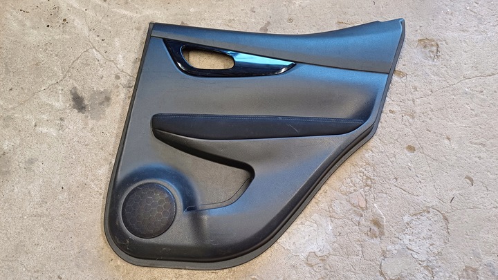 фото №1, Nissan qashqai j11 обивка защита дверь правая зад задняя 829224ea1a