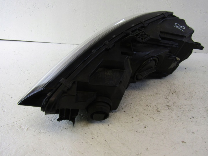 фото №12, Audi a4 b9 рестайлінг фара права перед повний led 8w0941012