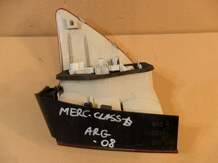 фото №11, Лампа права зад mercedes b клас a169820