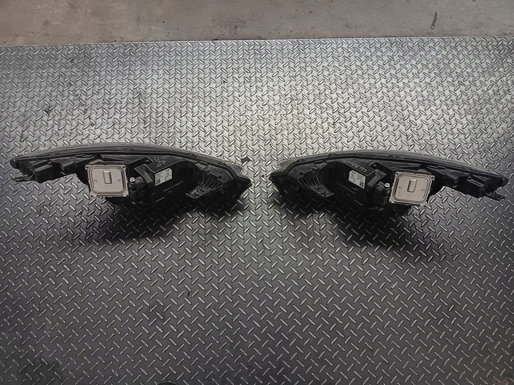 фото №9, Лампа лівий i правий перед renault zoe ii рестайлінг 260609388r/260102384r