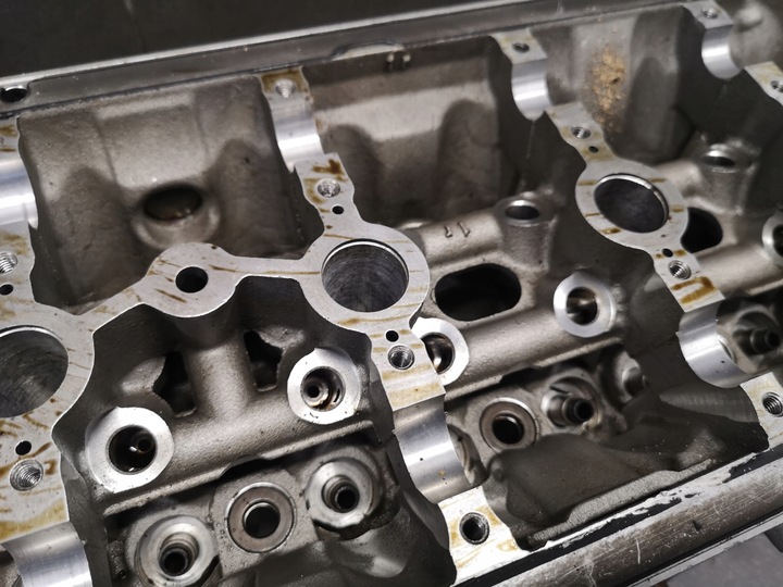 фото №11, Головка права 4.2 fsi s5 rs5 rs4 079103374bn голий