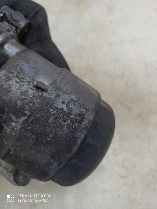 фото №5, Корпус фильтра масла радиатор 2.0 122 km n43 bmw 1 e87 e81 7574115