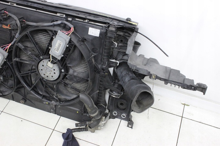 фото №6, Vw touareg i 2.5 d 02r- pas переднє радіатор комплект